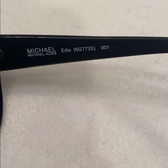 Michael Kors Edie Oversized Sunglasses - Picture 6 of 9